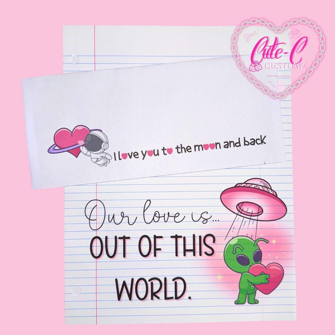 Out of this world Writing set